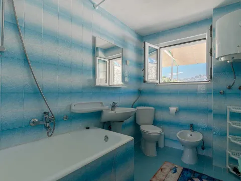 Sale, house, 150m², Stoliv, Kotor - image 16