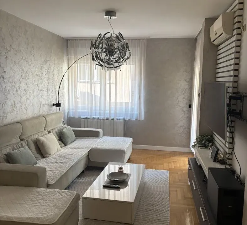 Rent, one bedroom apartment, 50m², Stari grad, Novi Sad