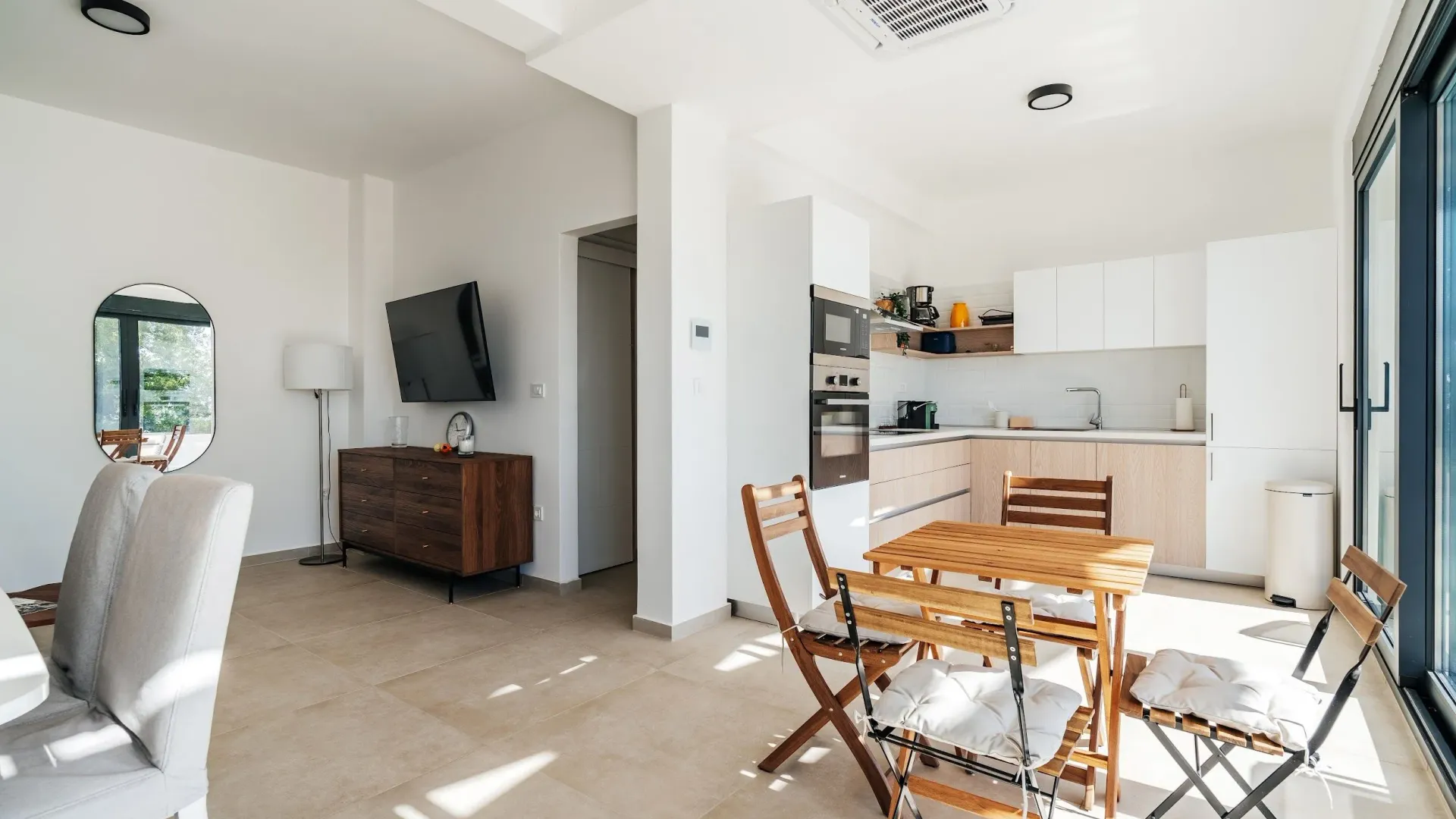 Prodaja, kuća, 114m², Blizikuće, Budva