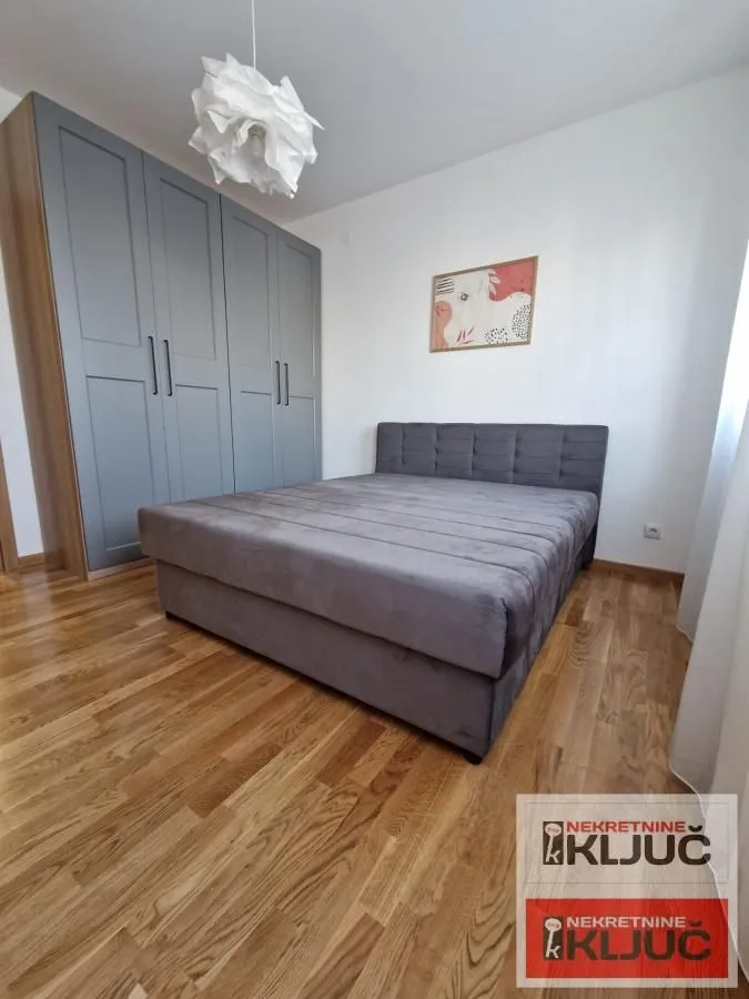 Izdavanje, trosoban stan, 67m², Novo naselje, Novi Sad