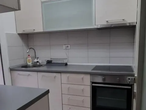 Rent, one bedroom apartment, 40m², Blok 5, Podgorica - image 6