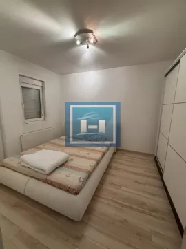 Izdavanje, trosoban stan, 79m², Centar, Jagodina - image 6