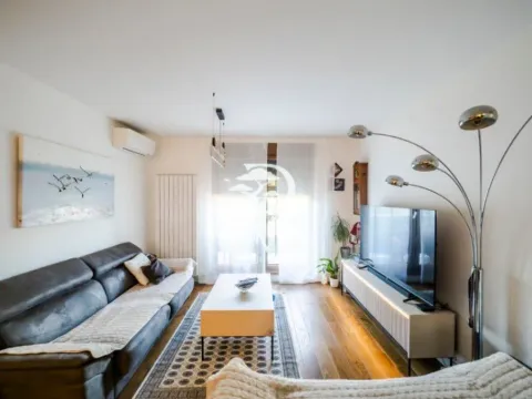 Sale, apartment, 90m², Zemun Marije Bursać, Zemun Sve Podlokacije