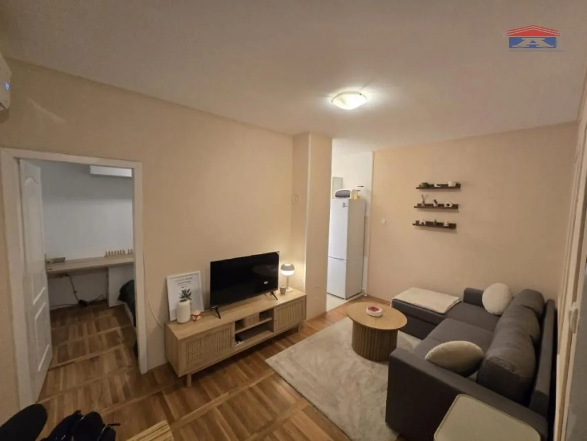 Izdavanje, jednosoban stan, 28m², Telep, Novi Sad Sve Podlokacije