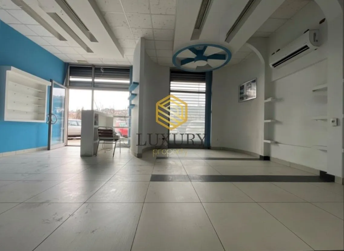 Rent, office space, 91m², Vezirov Most, Podgorica