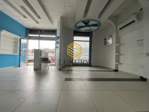 Rent, office space, 91m², Vezirov Most, Podgorica - image 3