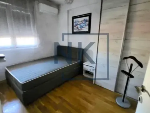 Prodaja, trosoban stan, 100m², Stari Aerodrom, Podgorica - image 4