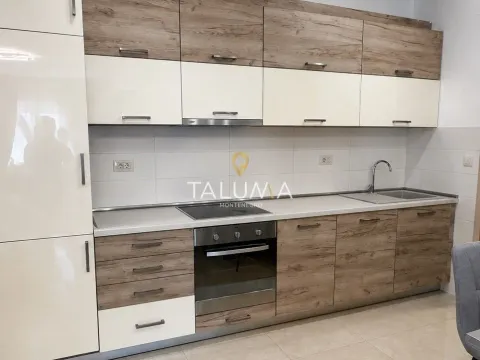 Rent, two bedroom apartment, 71m², City Kvart, Podgorica - image 13
