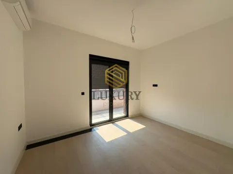 Prodaja, dvosoban stan, 118m², Preko Morače, Podgorica - image 20