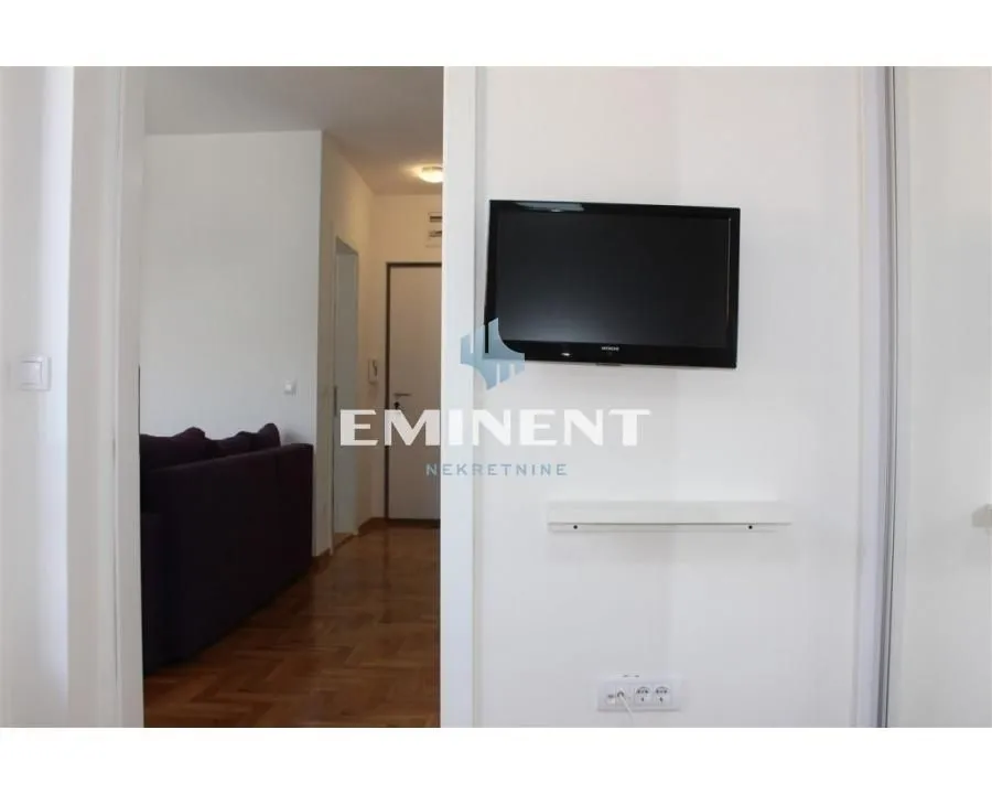 Izdavanje, stan, 38m², Lekino Brdo, Voždovac Sve Podlokacije