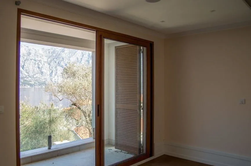 Sale, house, 584m², Stoliv, Kotor