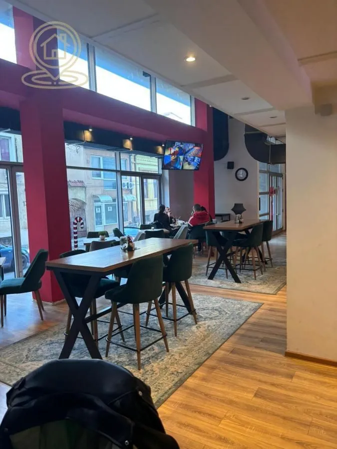 Rent, office space, 390m², Medijana, Niš