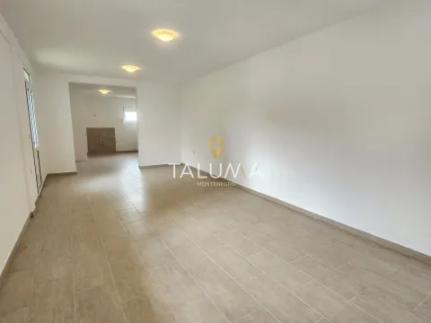 Rent, office space, 56m², Spuž, Danilovgrad - image 3