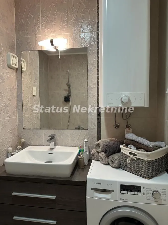 Prodaja, četvorosoban stan, 134m², Grbavica, Novi Sad Sve Podlokacije