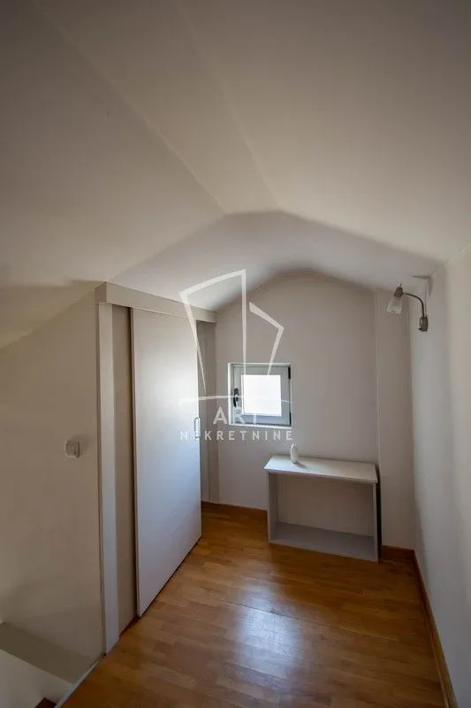 Sale, three bedroom apartment, 87m², Crveni Krst, Beograd