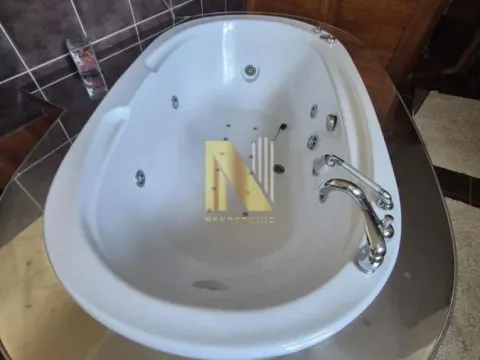 Prodaja, kuća, 248m², Surčin, Beograd - image 28