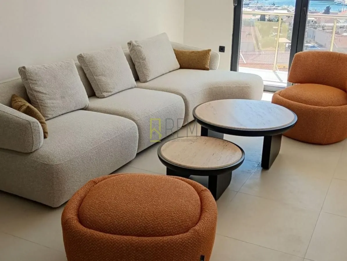 Prodaja, jednosoban stan, 45m², Đenovići, Herceg Novi
