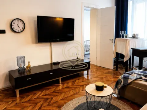 Rent, two bedroom apartment, 41m², Stari Grad, Beograd - image 2