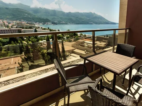 Sale, two bedroom apartment, 71m², Budva, Crna Gora - image 8