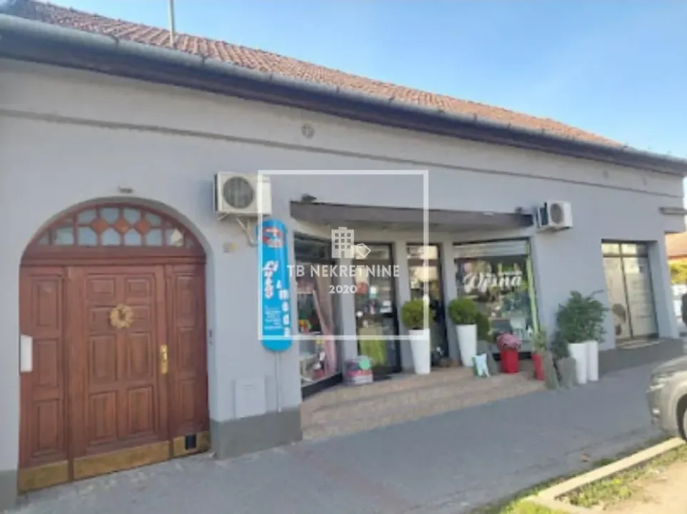 Prodaja, kuća, 482m², Bačka Palanka, Novi Sad