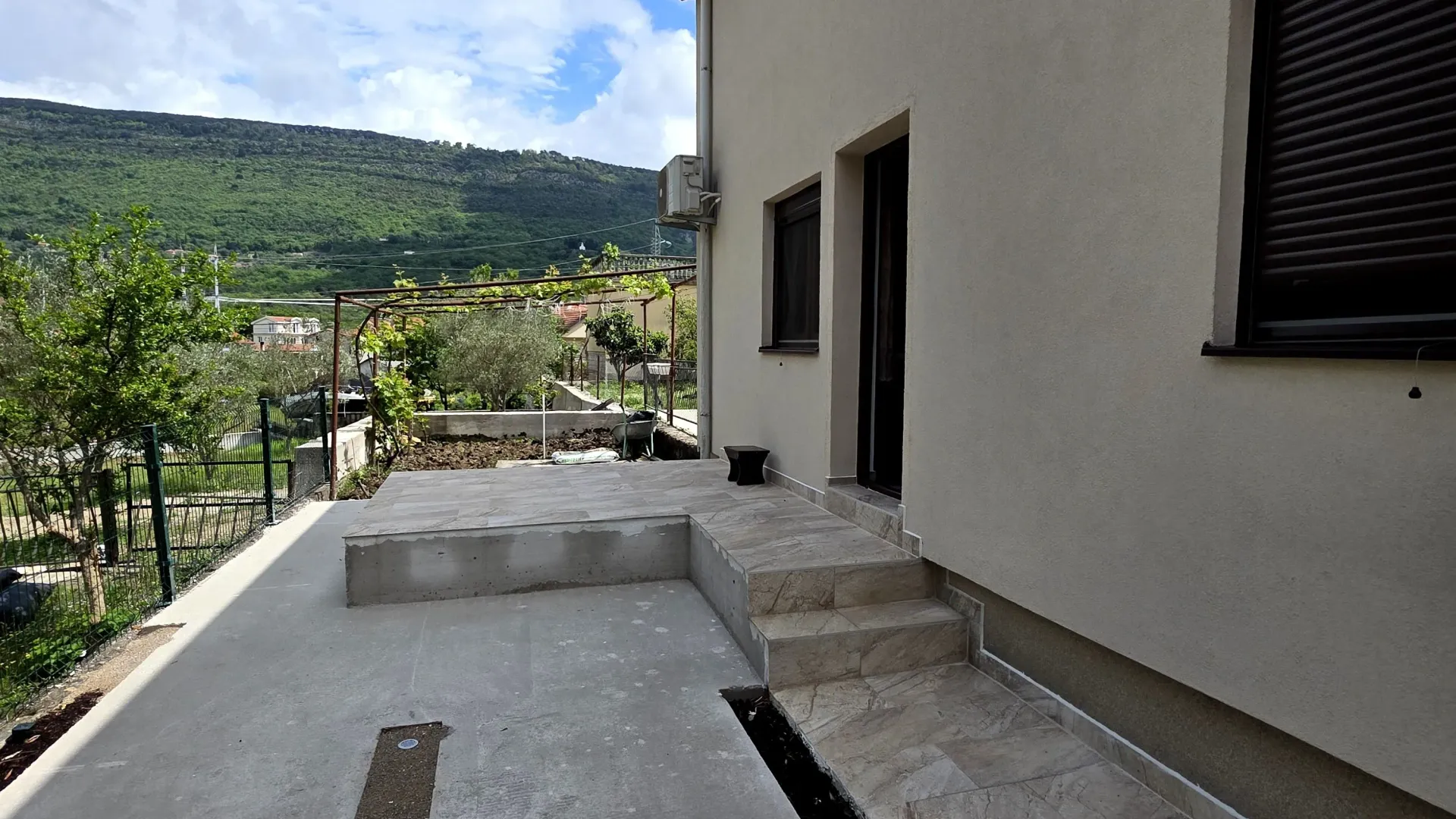 Rent, studio apartment, 20m², Mrčevac, Tivat