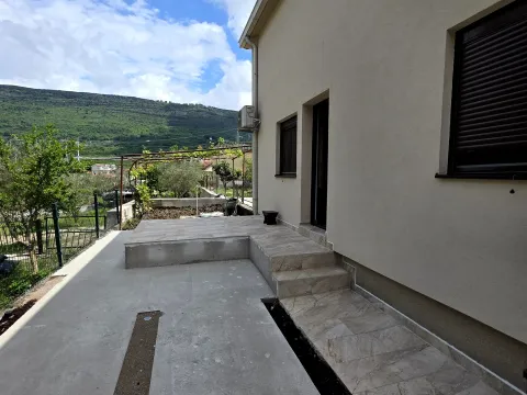 Rent, studio apartment, 20m², Mrčevac, Tivat - image 5