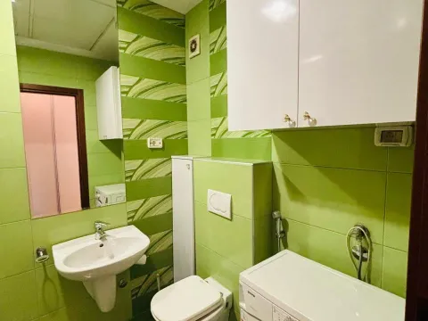 Izdavanje, jednosoban stan, 50m², City Kvart, Podgorica - image 10