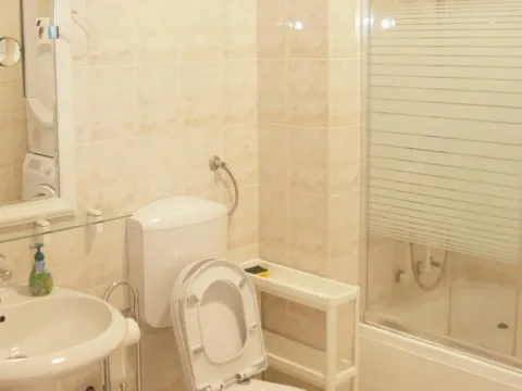 Izdavanje, četvorosoban stan, 110m², Senjak, Beograd - image 6