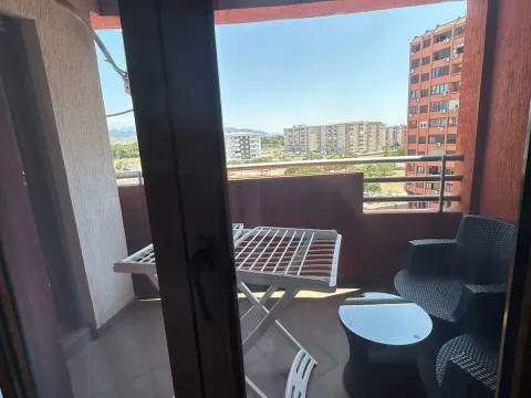 Izdavanje, jednosoban stan, 55m², Tuški Put, Podgorica - image 9