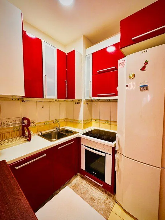 Izdavanje, dvosoban stan, 65m², Podgorica, Crna Gora