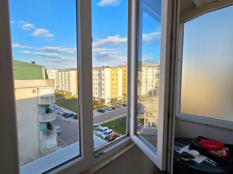 Prodaja, jednosoban stan, 49m², Pobrežje, Podgorica - image 9