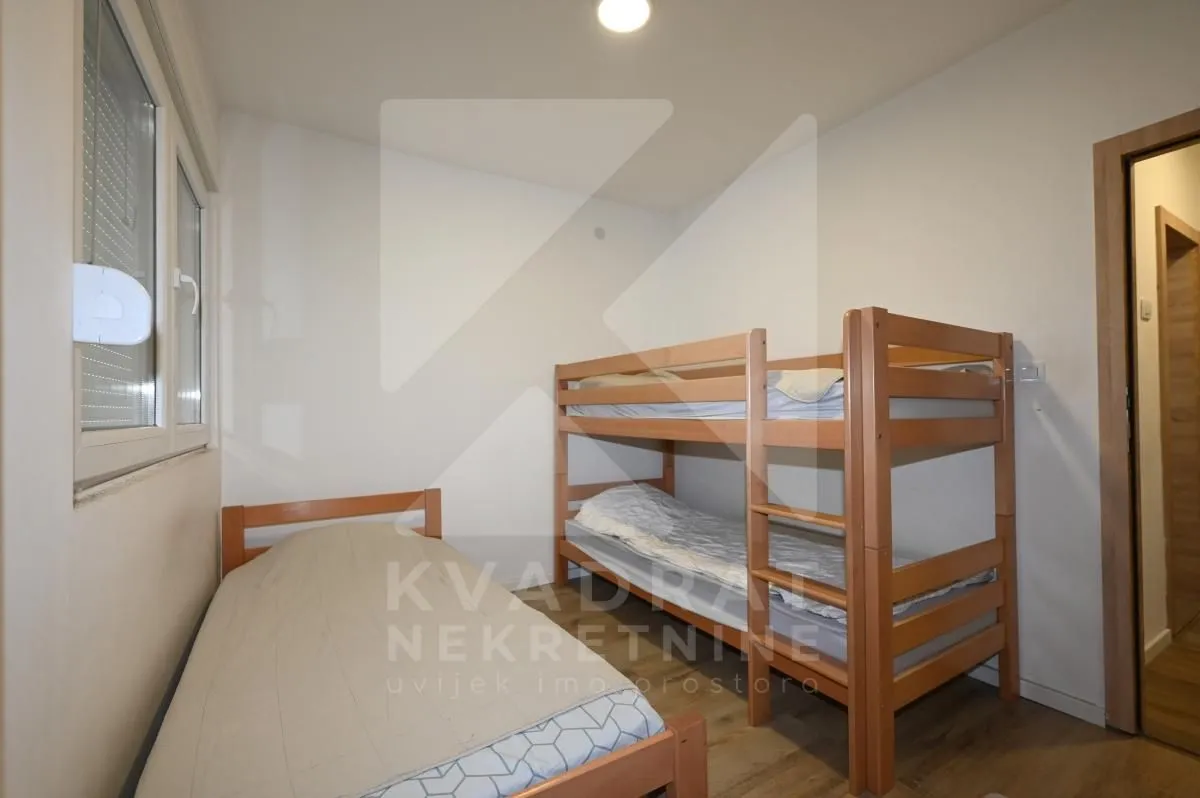 Izdavanje, dvosoban stan, 74m², Zabjelo, Podgorica