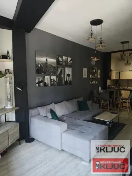 Prodaja, trosoban stan, 70m², Bulevar Oslobodjenja, Novi Sad Sve Podlokacije - image 3