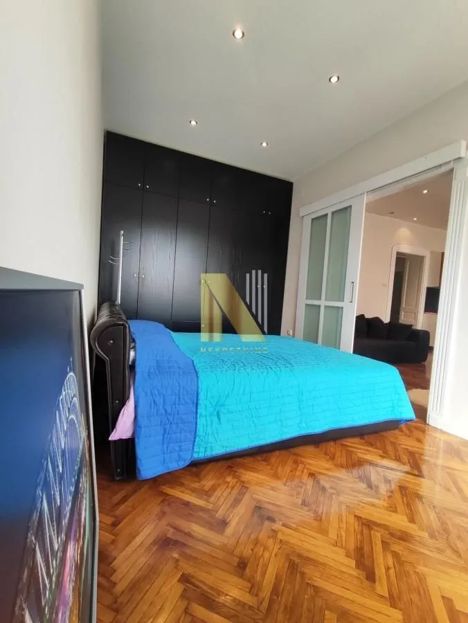 Prodaja, dvosoban stan, 63m², Centar, Novi Sad