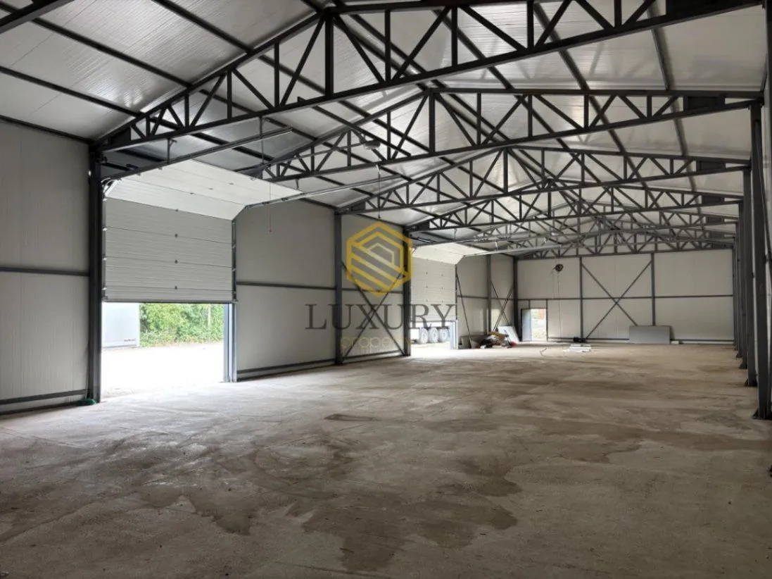 Izdavanje, poslovni prostor, 500m², Golubovci, Podgorica