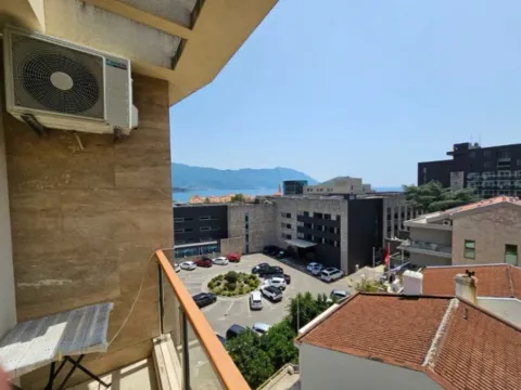 Izdavanje, dvosoban stan, 75m², Gospoština, Budva - image 7