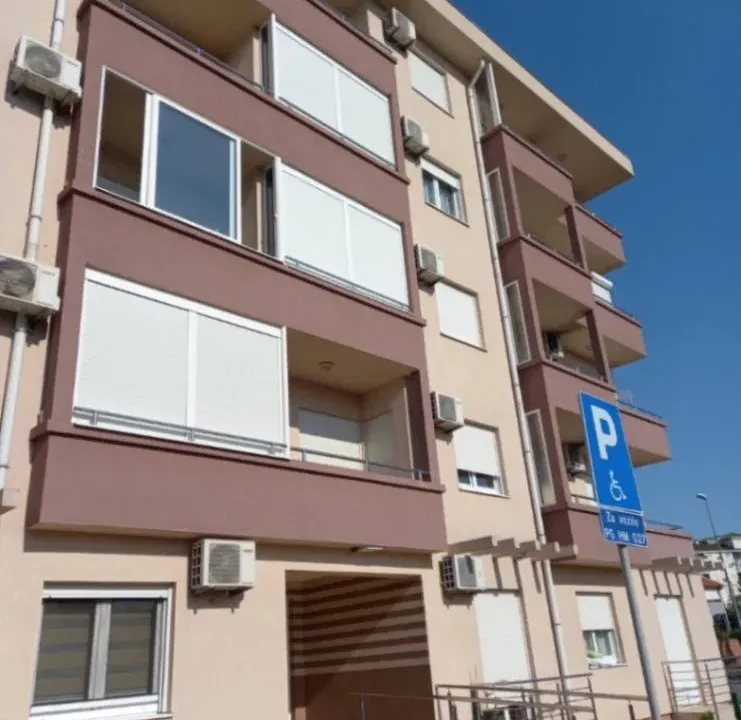 Rent, one bedroom apartment, 37m², Stari Aerodrom, Podgorica