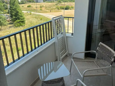 Izdavanje, dvosoban stan, 50m², Zabjelo, Podgorica - image 14