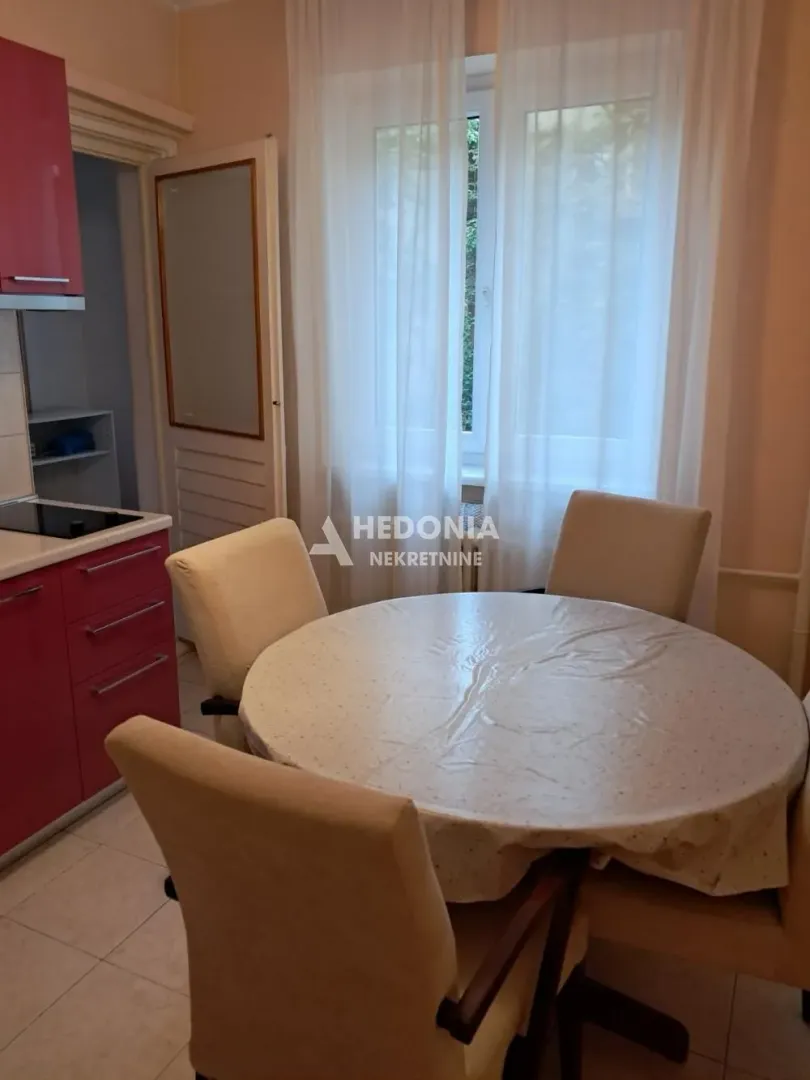 Prodaja, dvosoban stan, 49m², Stari Grad, Beograd
