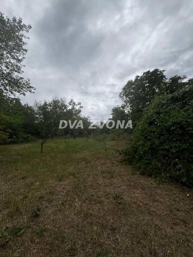 Prodaja, plac, 1100m², Čortanovci, Inđija