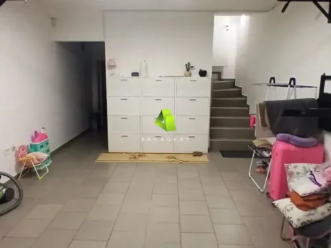 Prodaja, kuća, 377m², Palilula, Niš - image 14