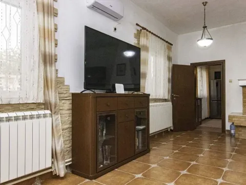 Sale, house, 400m², Danilovgrad, Crna Gora - image 9