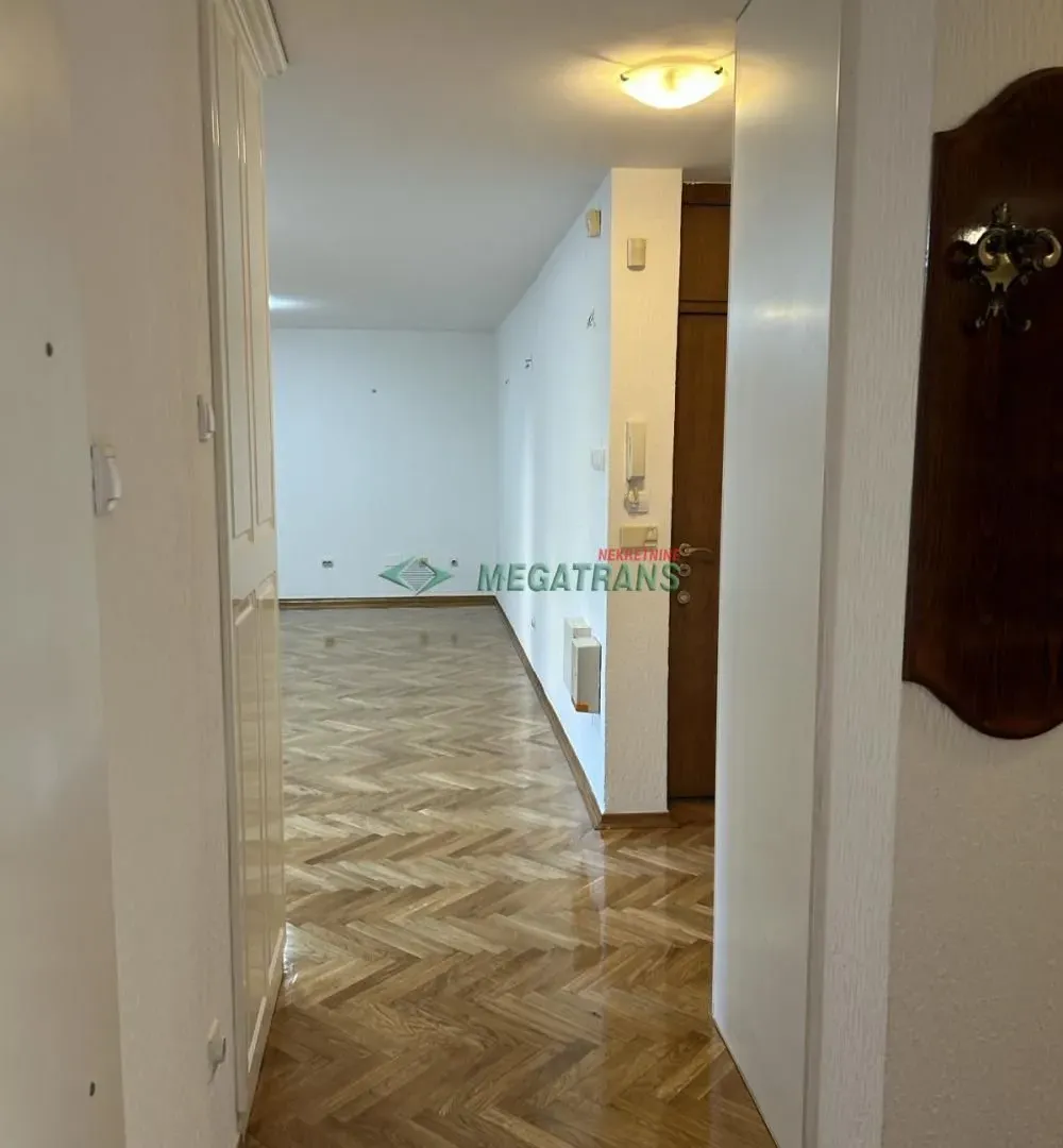 Prodaja, dvosoban stan, 63m², Sajam, Novi Sad Sve Podlokacije