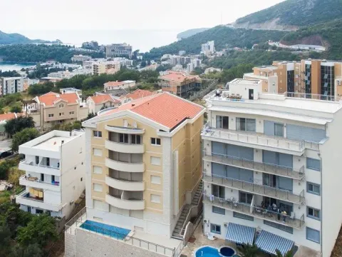 Prodaja, dvosoban stan, 105m², Bečići, Budva - image 12