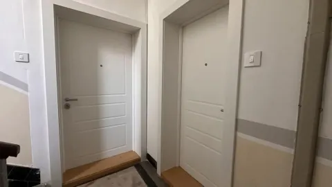 Izdavanje, trosoban stan, 64m², Stari Grad, Beograd - image 19