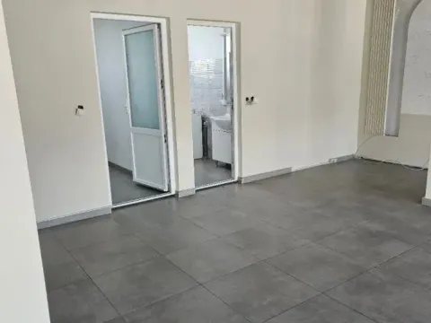 Rent, office space, 140m², Smederevo, Srbija - image 6