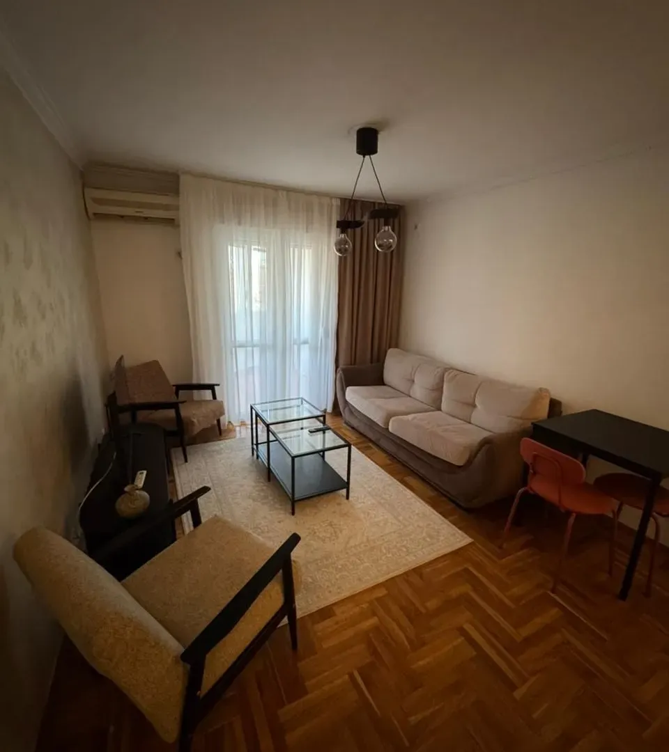 Izdavanje, jednosoban stan, 35m², Centar, Podgorica