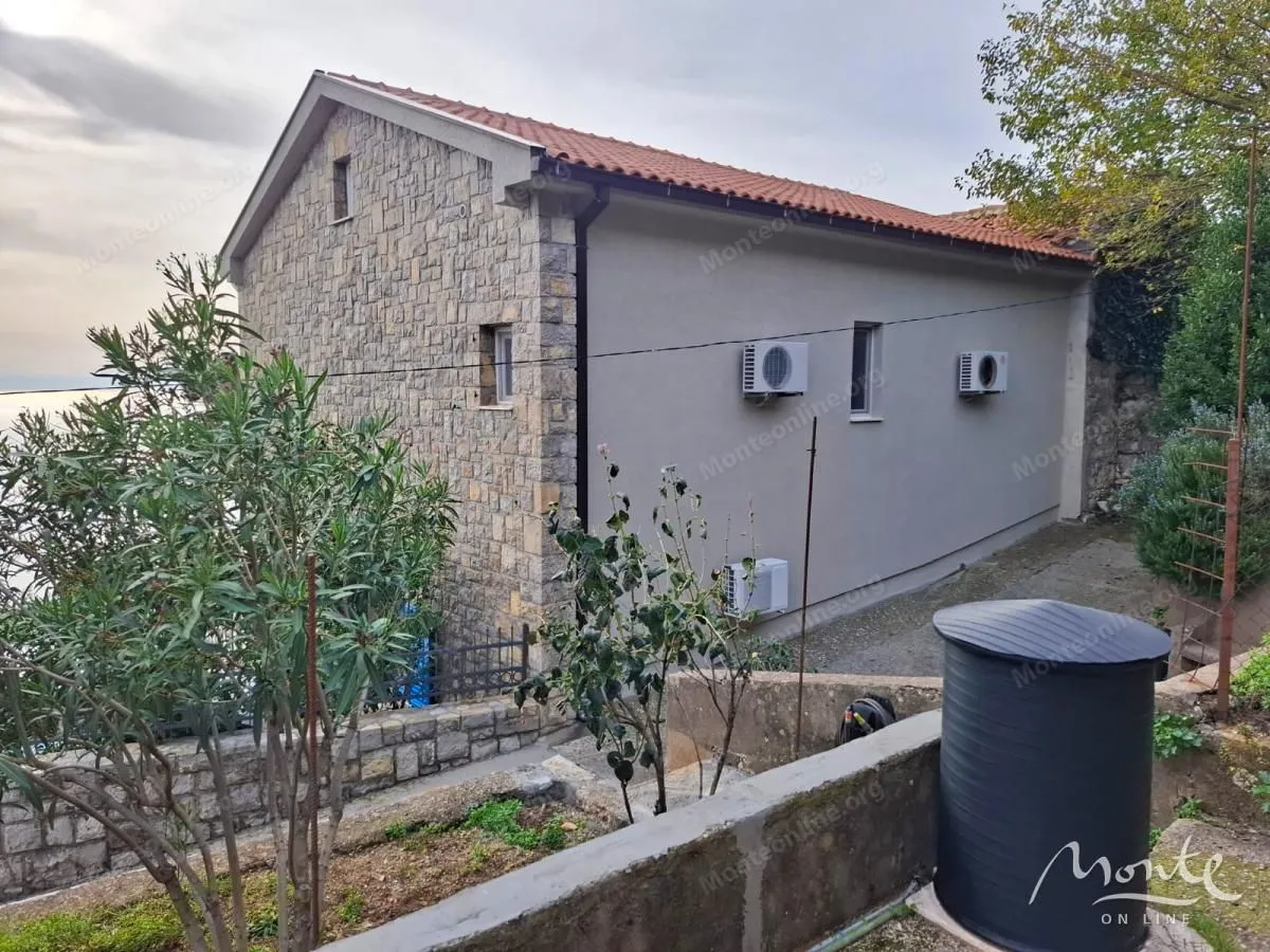 Prodaja, kuća, 116m², Reževići, Budva