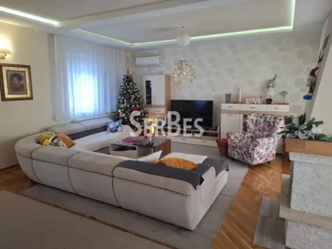 Izdavanje, kuća, 228m², Tatarsko brdo, Petrovaradin - image 5