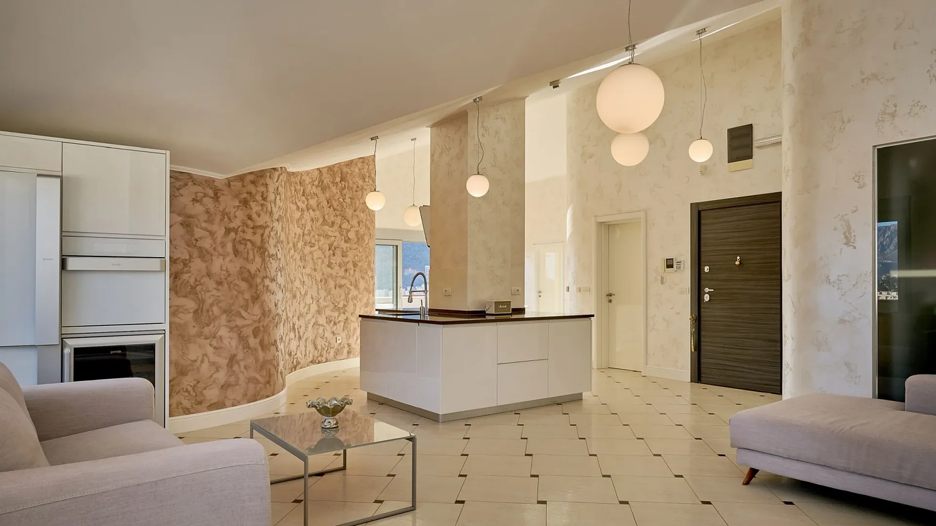 Prodaja, petosoban stan, 181m², Budva, Crna Gora